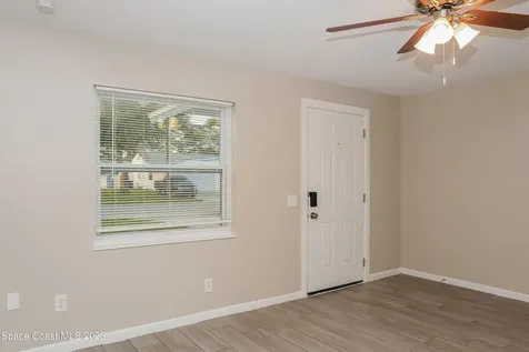 1137 Swan Street Melbourne FL 32935