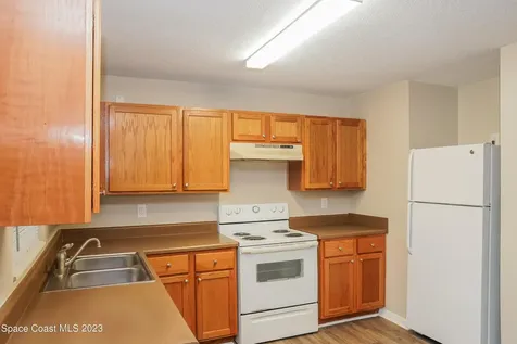 1137 Swan Street Melbourne FL 32935