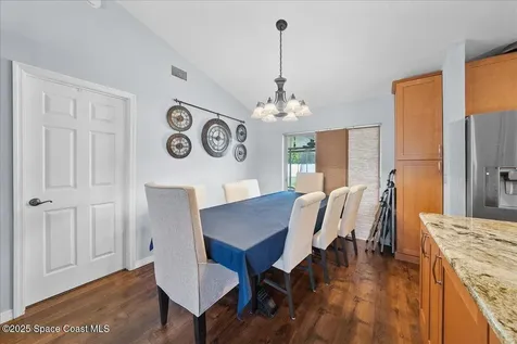 873 Ripley Terrace NE Palm Bay FL 32907
