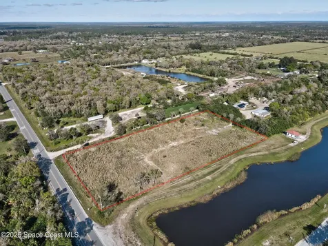 13765 99th Street Fellsmere FL 32948