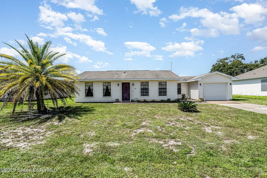 760 Grandeur Street SE Palm Bay FL 32909