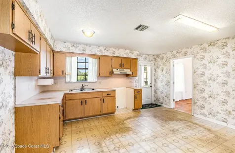 760 Grandeur Street SE Palm Bay FL 32909