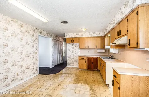 760 Grandeur Street SE Palm Bay FL 32909