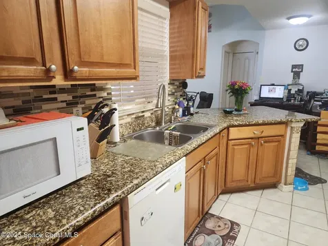 2971 SE Gabrysh Avenue SE Palm Bay FL 32909