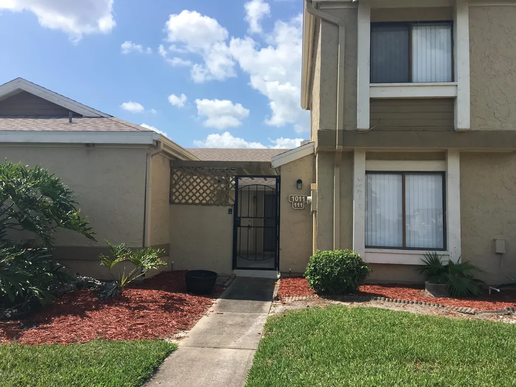1011 Abada Court NE Palm Bay FL 32905