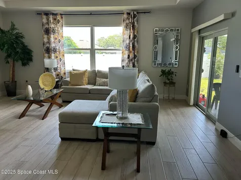 1068 Corbin Circle SW Palm Bay FL 32908