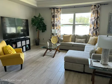 1068 Corbin Circle SW Palm Bay FL 32908