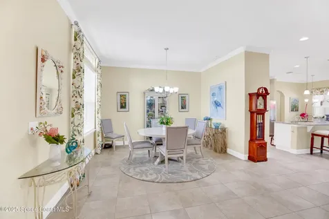 7201 E Village Square Vero Beach FL 32966