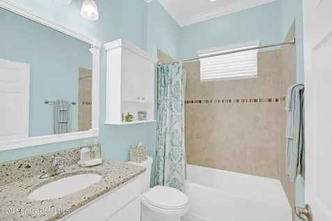 7201 E Village Square Vero Beach FL 32966