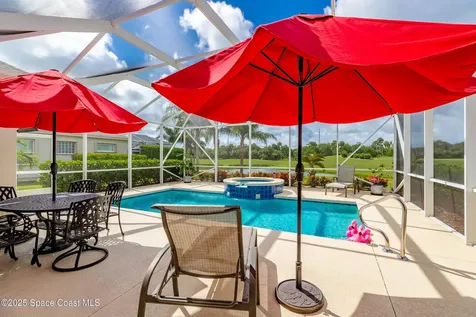 7201 E Village Square Vero Beach FL 32966