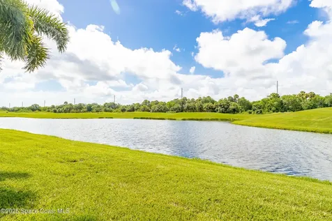 7201 E Village Square Vero Beach FL 32966