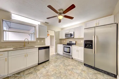 4124 Twin Oaks Boulevard Melbourne FL 32901