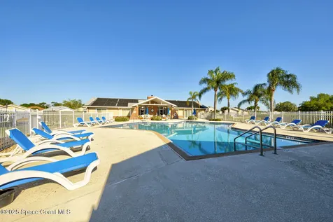 4124 Twin Oaks Boulevard Melbourne FL 32901