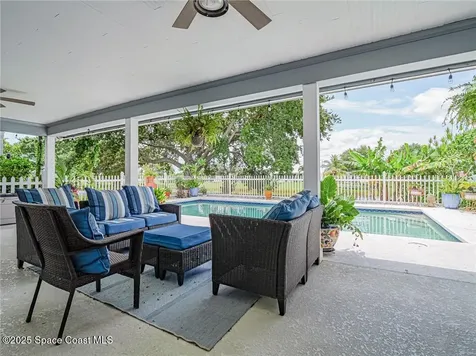 2945 70th Place Vero Beach FL 32967