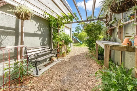 753 Isle Royale Avenue NW Palm Bay FL 32907