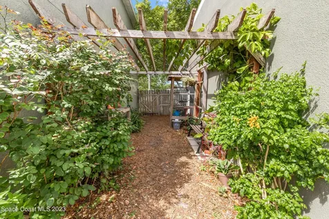 753 Isle Royale Avenue NW Palm Bay FL 32907