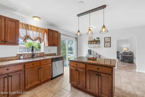 753 Isle Royale Avenue NW Palm Bay FL 32907