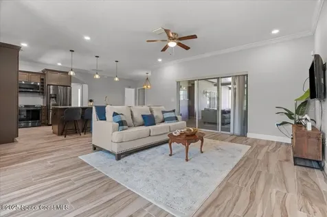 18704 Northcliff Street Orlando FL 32833