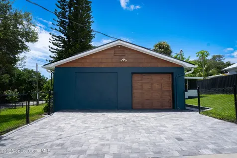 1712 Pineapple Avenue Melbourne FL 32935