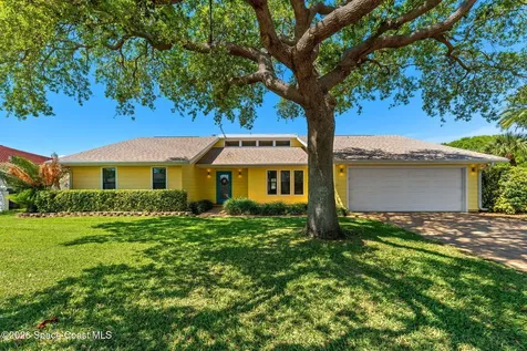 33 Yawl Drive Cocoa Beach FL 32931