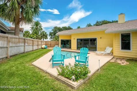 33 Yawl Drive Cocoa Beach FL 32931