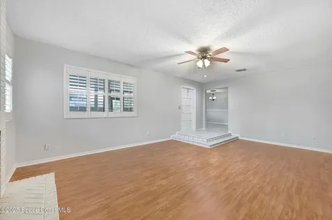 1935 Dipol Courtway Titusville FL 32780