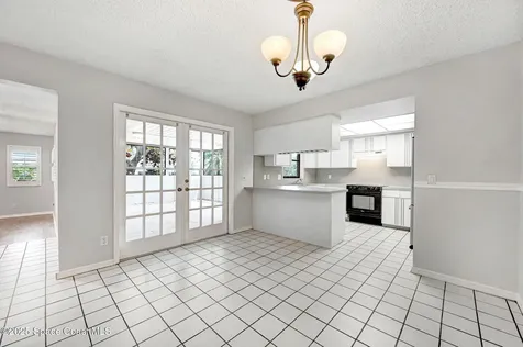 1935 Dipol Courtway Titusville FL 32780