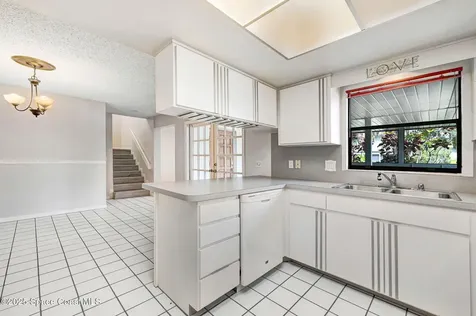 1935 Dipol Courtway Titusville FL 32780