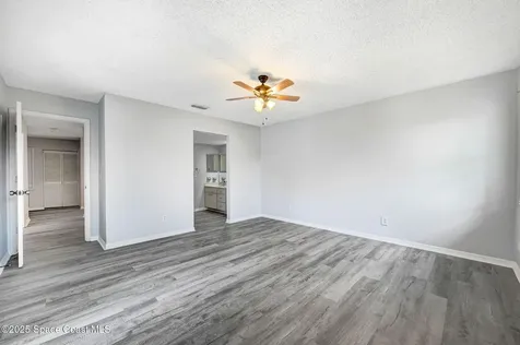1935 Dipol Courtway Titusville FL 32780