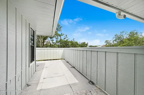 1935 Dipol Courtway Titusville FL 32780