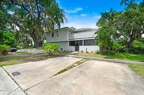 1935 Dipol Courtway Titusville FL 32780