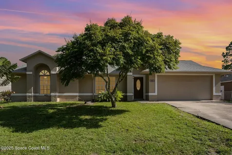 866 Lynbrook Street NW Palm Bay FL 32907
