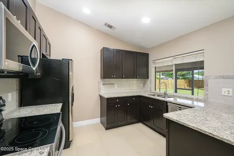866 Lynbrook Street NW Palm Bay FL 32907