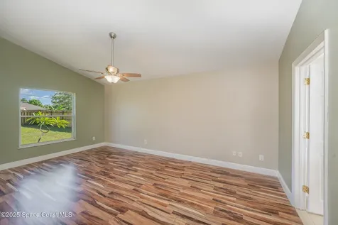 866 Lynbrook Street NW Palm Bay FL 32907