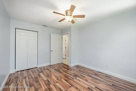 866 Lynbrook Street NW Palm Bay FL 32907