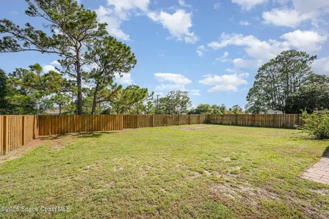 866 Lynbrook Street NW Palm Bay FL 32907