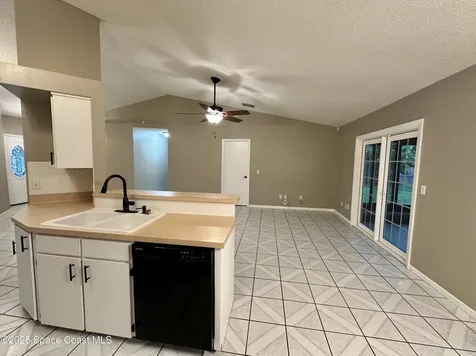 1711 Valcourt Street NW Palm Bay FL 32907