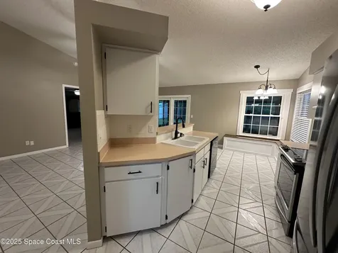 1711 Valcourt Street NW Palm Bay FL 32907