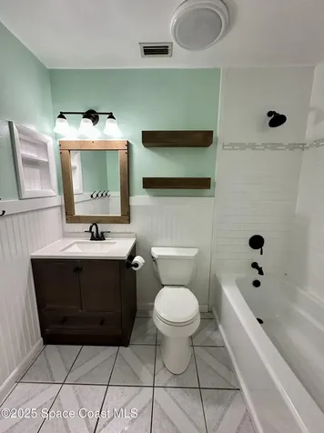 1711 Valcourt Street NW Palm Bay FL 32907