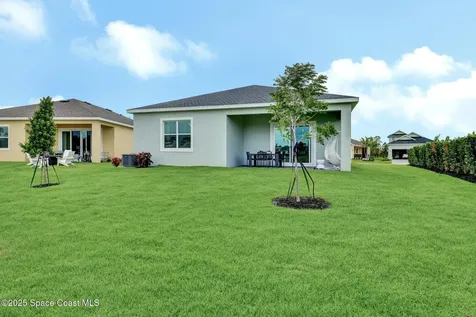 853 Antibes Court NW Palm Bay FL 32907