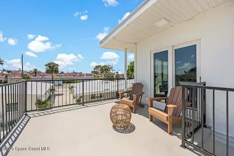 637 S Orlando Avenue Cocoa Beach FL 32931