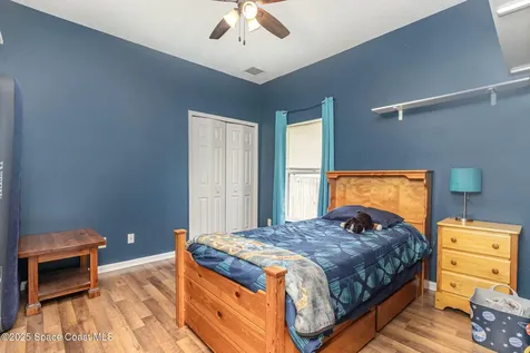 533 Holmes Avenue NW Palm Bay FL 32907