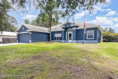 533 Holmes Avenue NW Palm Bay FL 32907