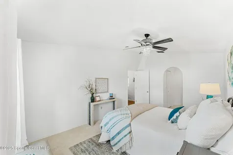 1560 Vista Lake Circle Melbourne FL 32904