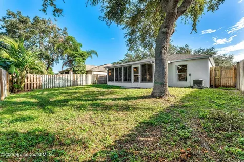 1560 Vista Lake Circle Melbourne FL 32904
