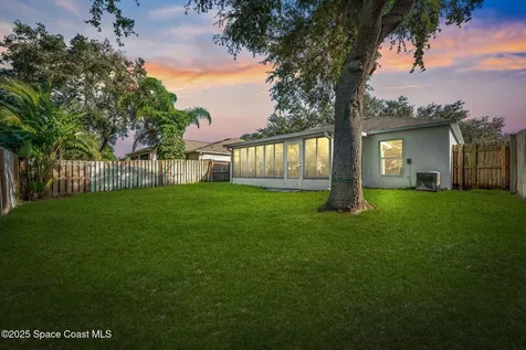 1560 Vista Lake Circle Melbourne FL 32904
