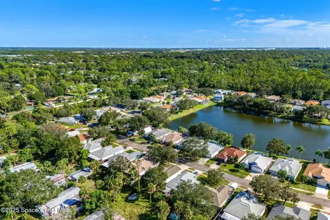 1560 Vista Lake Circle Melbourne FL 32904