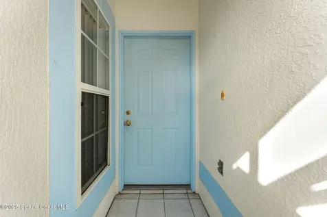 1560 Vista Lake Circle Melbourne FL 32904