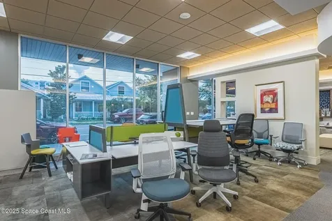 2015 Waverly Place Melbourne FL 32901