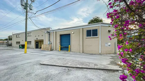 2015 Waverly Place Melbourne FL 32901